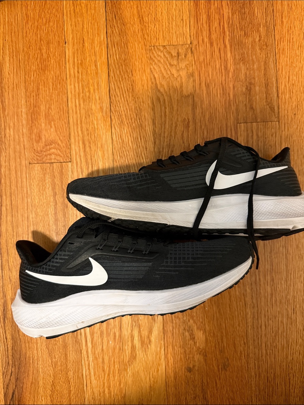 Nike Black and White Low-Profile Running Sneakers